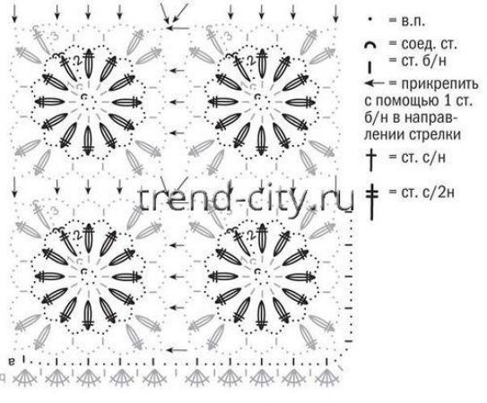 Топ крючком с цветочными мотивами схема